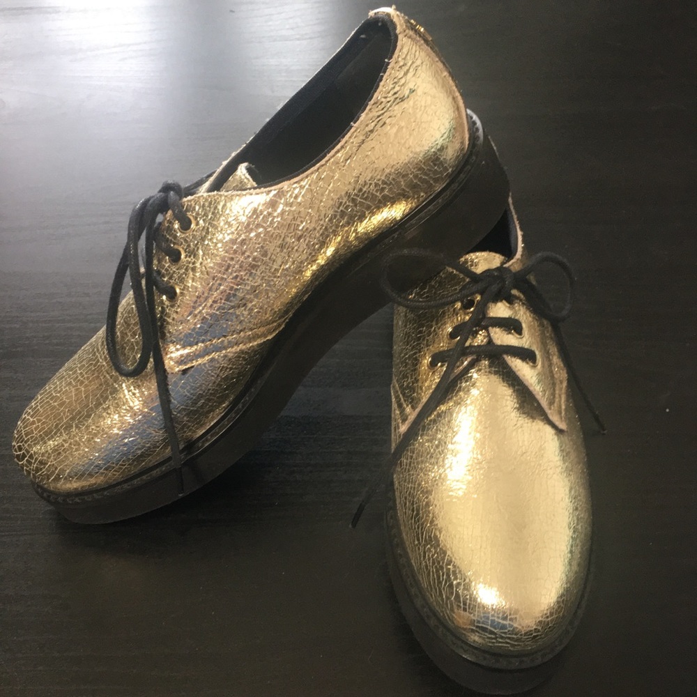 Patrizia Pepe Lace-up shoe in metallic gold laminated leather, size 36